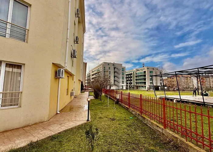 Vibes 4you, Sunny Sunny Beach